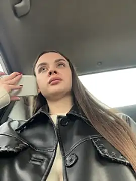 KristiRich online show from 04-15-26, 01:18