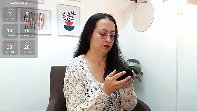 Lauryn Jones online show from 03-25-26, 04:24