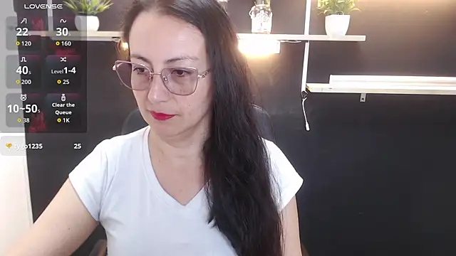 Lauryn Jones online show from 03-30-26, 05:47