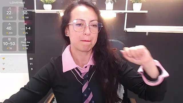 Lauryn Jones online show from 04-16-26, 09:39