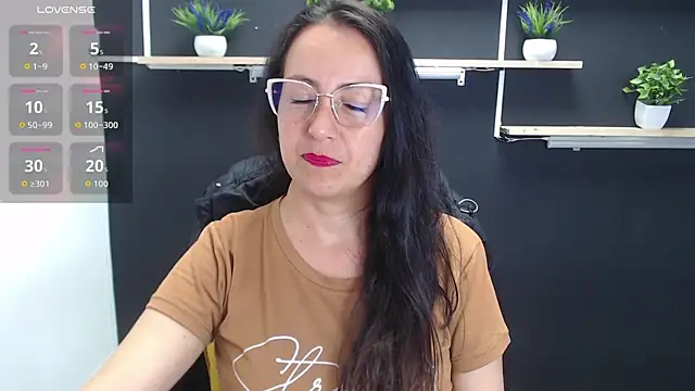 Lauryn Jones online show from 07-08-26, 06:12