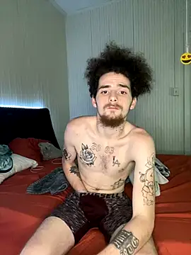 Snapshot of tgetnasty chatting on 11-17-25, 04:40 tgetnasty online show from 11-17-25, 04:40