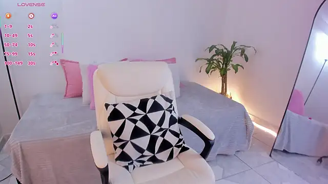  Hanna Williams  online show from 03-23-26, 08:57