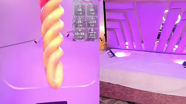 FiorellaRicci  online show from 01-12-26, 01:38