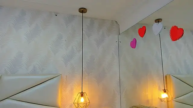 Snapshot of laurettedela_rouse chatting on 11-15-25, 10:56 laurettedela rouse online show from 11-15-25, 10:56