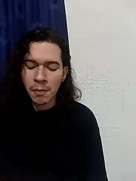 Snapshot of OnixAgata0 chatting on 01-15-26, 03:44 OnixAgata0 online show from 01-15-26, 03:44