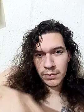 Snapshot of OnixAgata0 chatting on 01-18-26, 03:32 OnixAgata0 online show from 01-18-26, 03:32