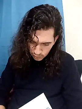 Snapshot of OnixAgata0 chatting on 02-21-26, 01:17 OnixAgata0 online show from 02-21-26, 01:17