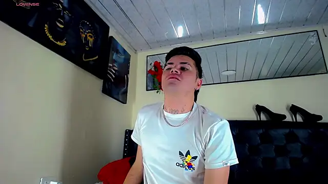 Sebastian Loaiza online show from 11-06-25, 03:40