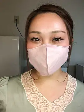 Snapshot of reika33 chatting on 11-24-25, 11:10 reika33 online show from 11-24-25, 11:10