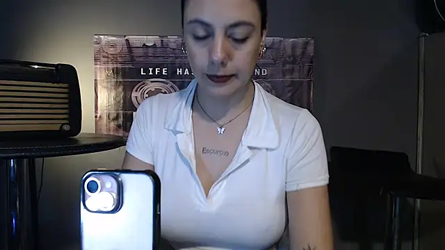 Snapshot of mickystrumia23 chatting on 07-23-26, 05:00 mickystrumia23 online show from 07-23-26, 05:00