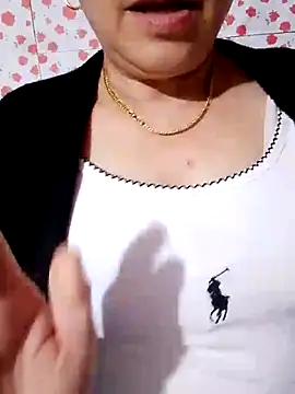 small-house123 online show from 12-21-25, 10:55