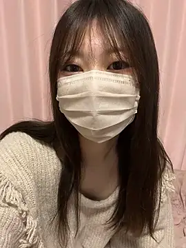 Snapshot of Kanna_072_ chatting on 11-27-25, 04:03 Kanna 072 online show from 11-27-25, 04:03