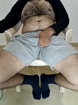 Snapshot of funnyboy_069 chatting on 12-14-25, 07:29 funnyboy 069 online show from 12-14-25, 07:29