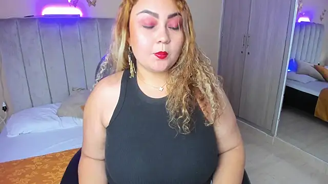 Sweet Rosee  online show from 01-11-26, 04:17