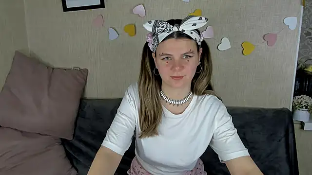 Snapshot of Zorianaa chatting on 05-04-26, 08:38 Zorianaa online show from 05-04-26, 08:38