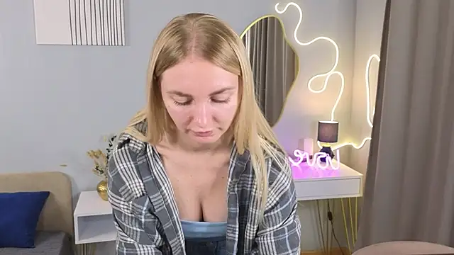 Carollina  online show from 11-01-25, 06:32