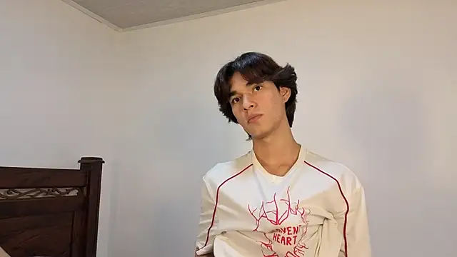 Snapshot of Raven_Eclipse chatting on 12-02-25, 10:16 Raven Eclipse online show from 12-02-25, 10:16