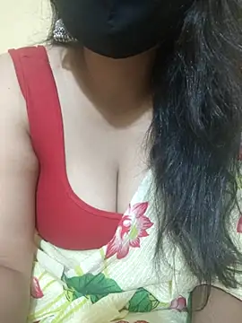 Snapshot of mouni499 chatting on 04-22-26, 05:36 mouni499 online show from 04-22-26, 05:36