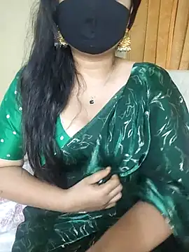 Snapshot of mouni499 chatting on 05-26-26, 02:57 mouni499 online show from 05-26-26, 02:57