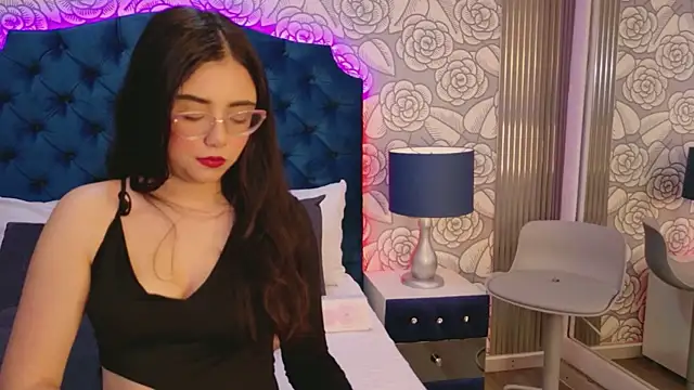 ScarlettPetrova online show from 03-22-26, 11:46