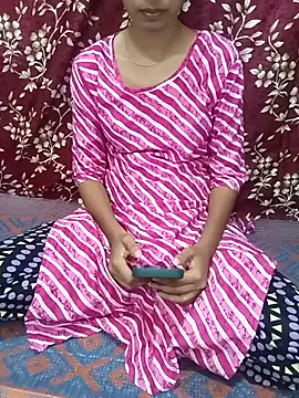 Snapshot of American_tourist chatting on 11-02-25, 07:22 American tourist online show from 11-02-25, 07:22