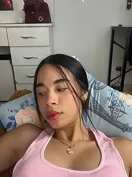 Snapshot of Milleradhara24 chatting on 03-14-26, 07:41 Milleradhara24 online show from 03-14-26, 07:41