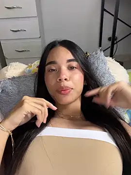 Snapshot of Milleradhara24 chatting on 03-28-26, 12:54 Milleradhara24 online show from 03-28-26, 12:54