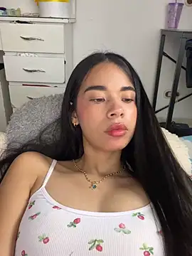 Snapshot of Milleradhara24 chatting on 03-29-26, 05:46 Milleradhara24 online show from 03-29-26, 05:46