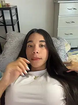 Snapshot of Milleradhara24 chatting on 04-16-26, 03:07 Milleradhara24 online show from 04-16-26, 03:07