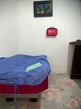 Snapshot of Nick_orion chatting on 12-17-25, 02:56 Nick orion online show from 12-17-25, 02:56