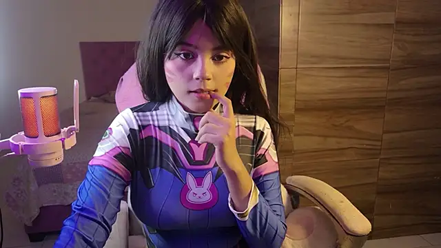 Snapshot of EmillieX chatting on 11-23-25, 11:26 EmillieX online show from 11-23-25, 11:26