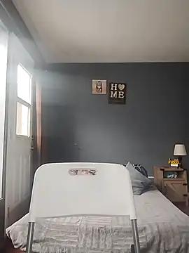 BiancaClarkson online show from 12-18-25, 07:20