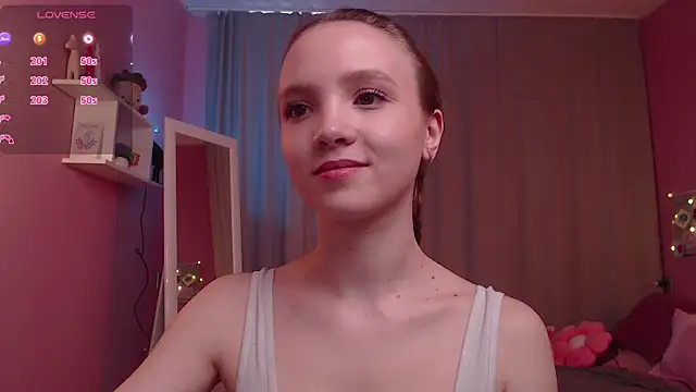 Adria Arjona online show from 04-11-26, 07:45