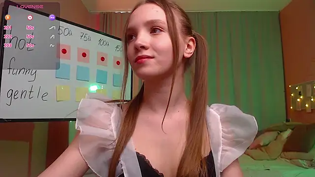 Adria Arjona online show from 04-23-26, 07:41