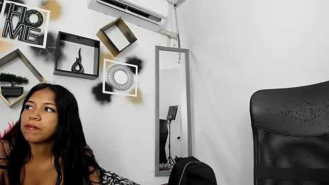 Snapshot of YuleimysAndAlex chatting on 11-20-25, 03:07 YuleimysAndAlex online show from 11-20-25, 03:07