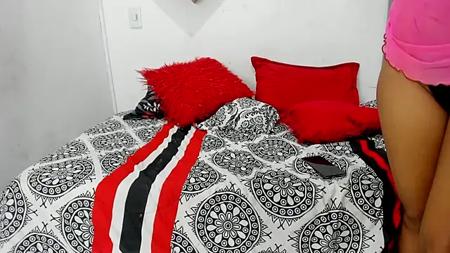 Snapshot of YuleimysAndAlex chatting on 12-02-25, 12:16 YuleimysAndAlex online show from 12-02-25, 12:16