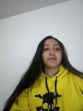 Snapshot of naughtygoddesss_ chatting on 11-25-25, 01:05 naughtygoddesss online show from 11-25-25, 01:05