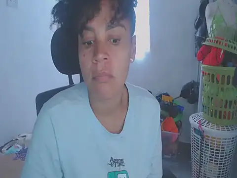 Snapshot of shayna_cute chatting on 05-19-26, 08:59 shayna cute online show from 05-19-26, 08:59