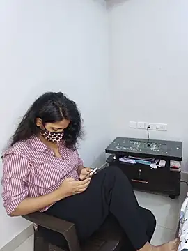 Snapshot of ITZ_GURU chatting on 06-11-26, 03:32 ITZ GURU online show from 06-11-26, 03:32