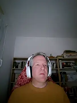 ChocolatMilka44 online show from 03-07-26, 02:30