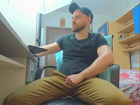 Ryanstone  online show from 01-10-26, 05:42