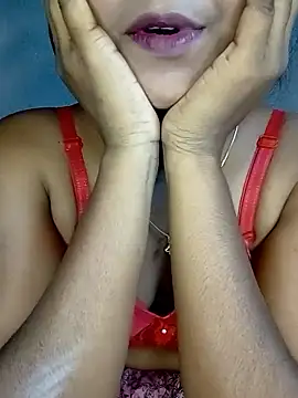 Snapshot of Neha533 chatting on 11-02-25, 04:42 Neha533 online show from 11-02-25, 04:42