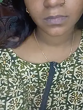 Snapshot of Neha533 chatting on 07-13-26, 06:22 Neha533 online show from 07-13-26, 06:22