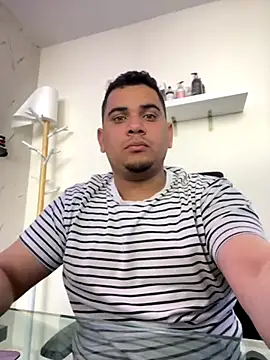 Snapshot of Dante_Valcur chatting on 11-10-25, 12:37 Dante Valcur online show from 11-10-25, 12:37