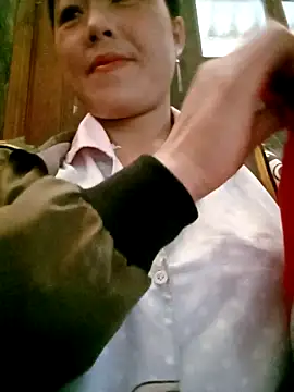 Snapshot of Sara_pusyy chatting on 11-04-25, 04:44 Sara pusyy online show from 11-04-25, 04:44