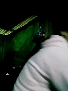 Snapshot of Sara_pusyy chatting on 11-17-25, 09:37 Sara pusyy online show from 11-17-25, 09:37