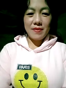 Snapshot of Sara_pusyy chatting on 11-18-25, 11:36 Sara pusyy online show from 11-18-25, 11:36