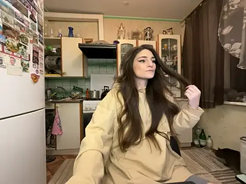 HelgaMun online show from 11-07-25, 05:57