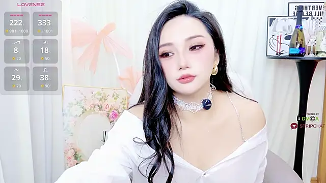 Snapshot of Janaya-88 chatting on 05-25-26, 01:33 Janaya-88 online show from 05-25-26, 01:33